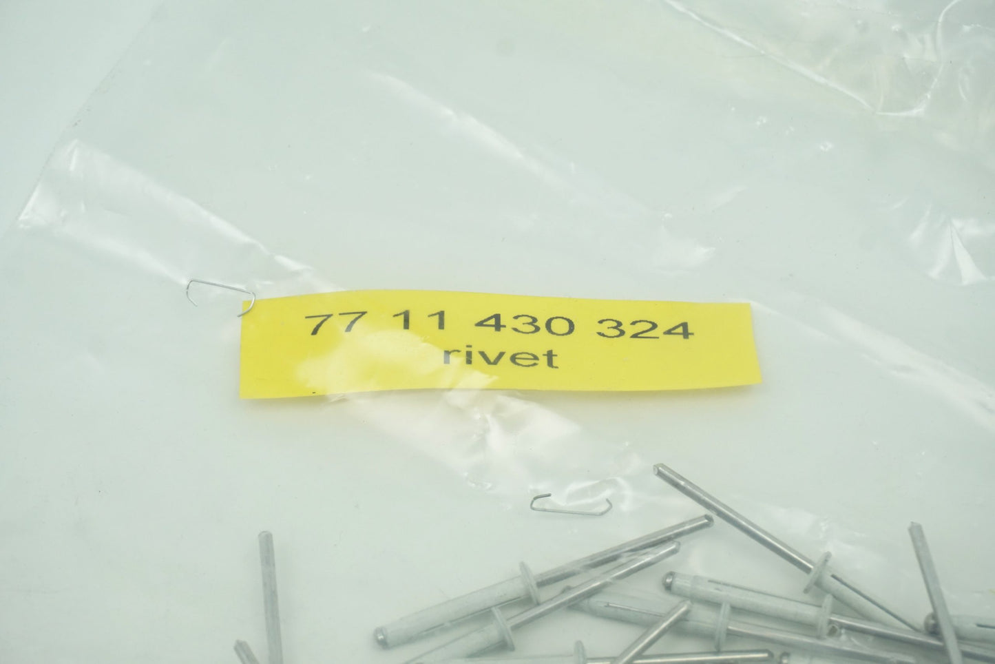 Pièce d'origine Rivets de fixation 70 pièces pour Renault 7711430324