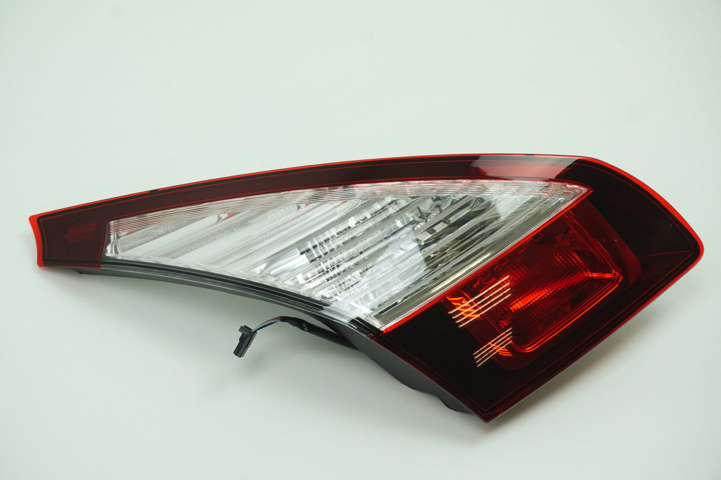 Pièce d'origine Feu arrière gauche de hayon pour Renault Mégane III restylée 265557070R