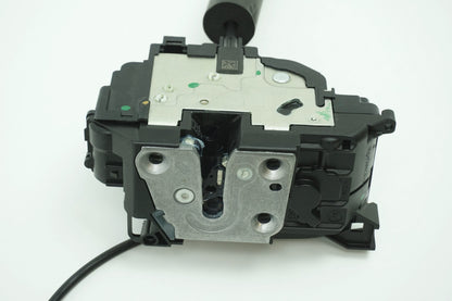 Pièce d'origine Serrure de porte arrière gauche pour Renault Mégane III 825030002R