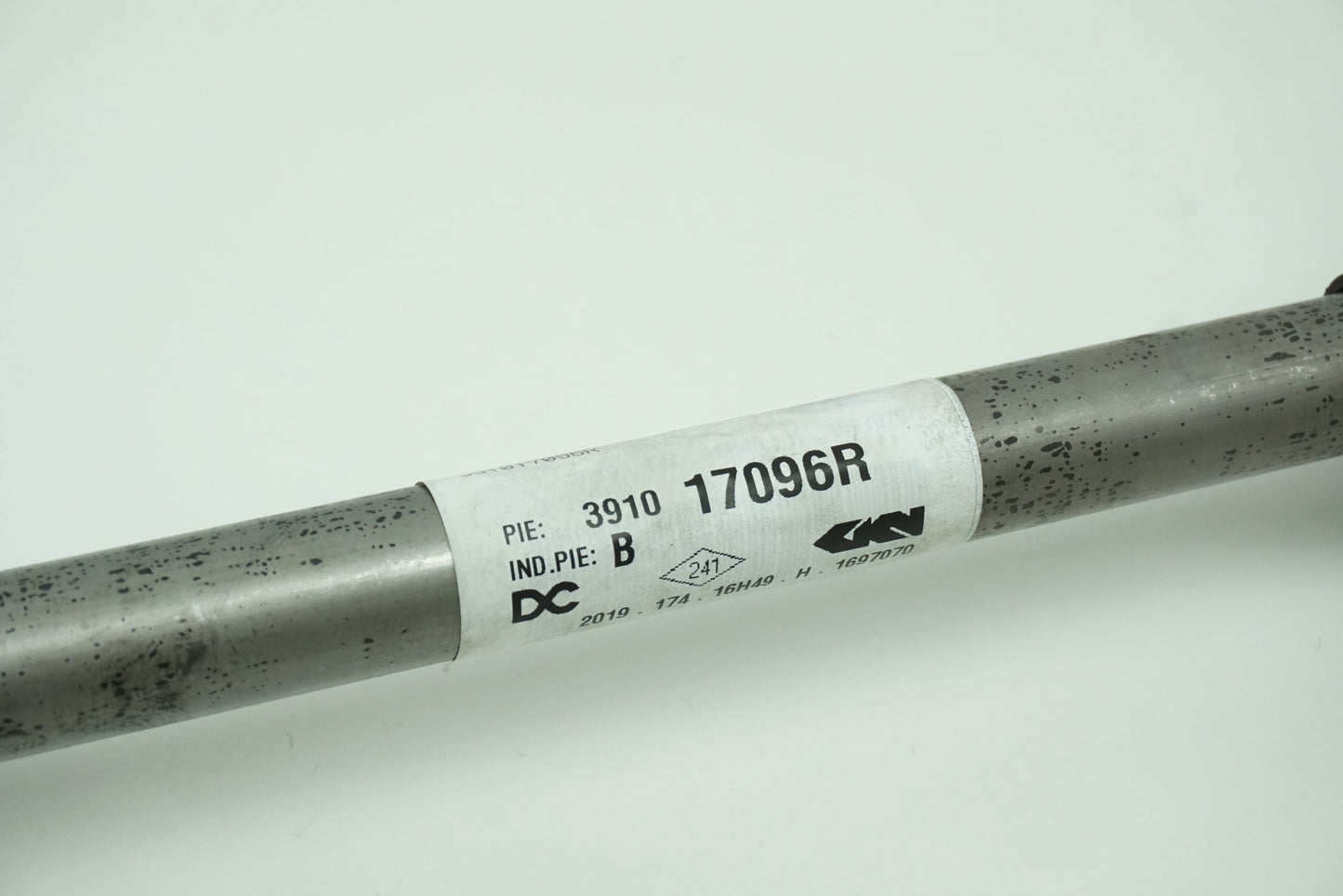 Pièce d'origine Cardan avant gauche pour Renault Kangoo II Mercedes Citan 391012403R