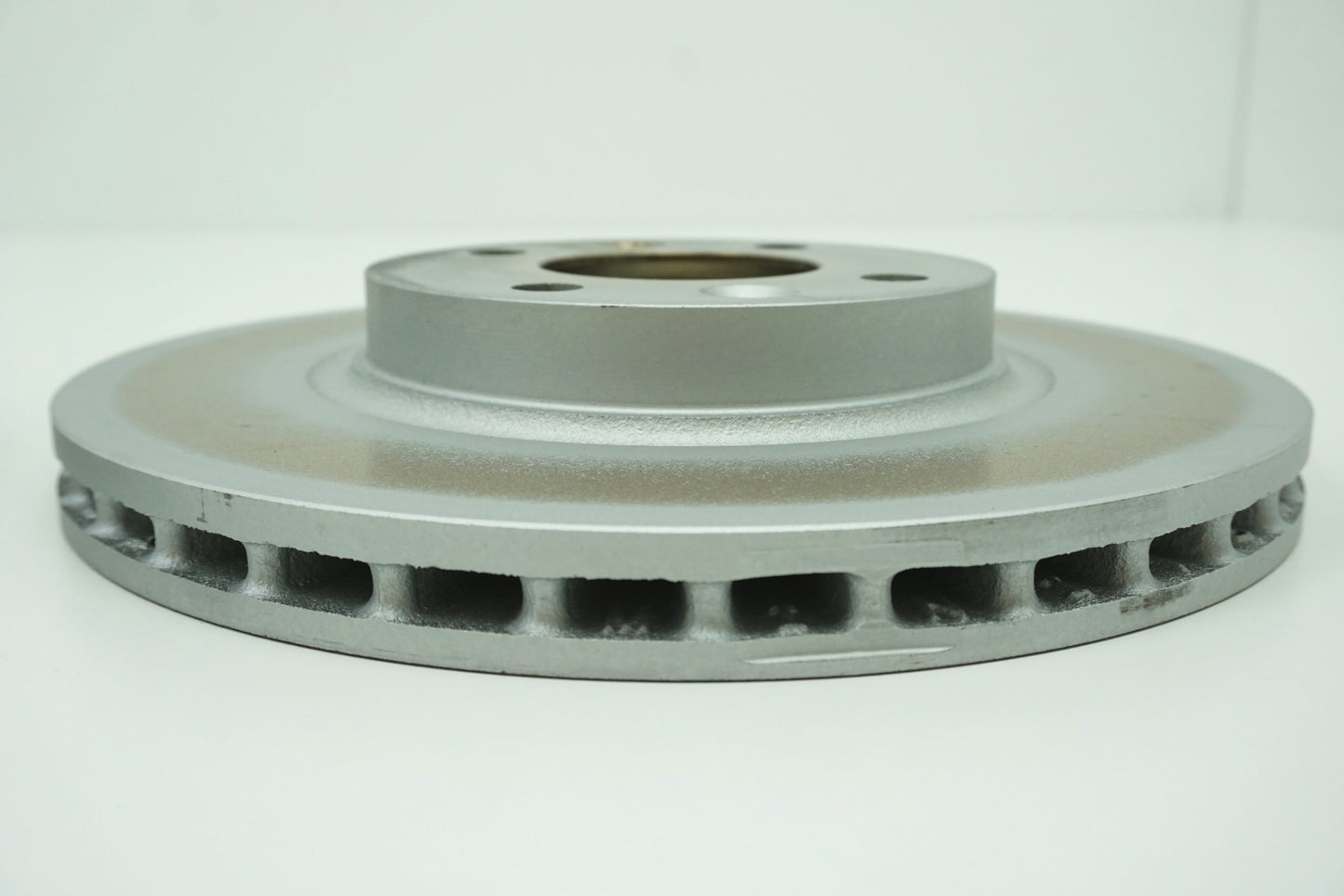 Pièce d'origine Disques de frein avant pour Renault Clio IV 402067615R