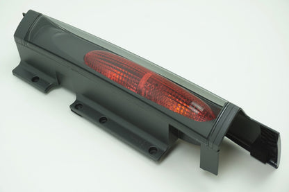 Pièce d'origine Feu arrière droit pour Opel Vivaro Renault Trafic II 8200336834