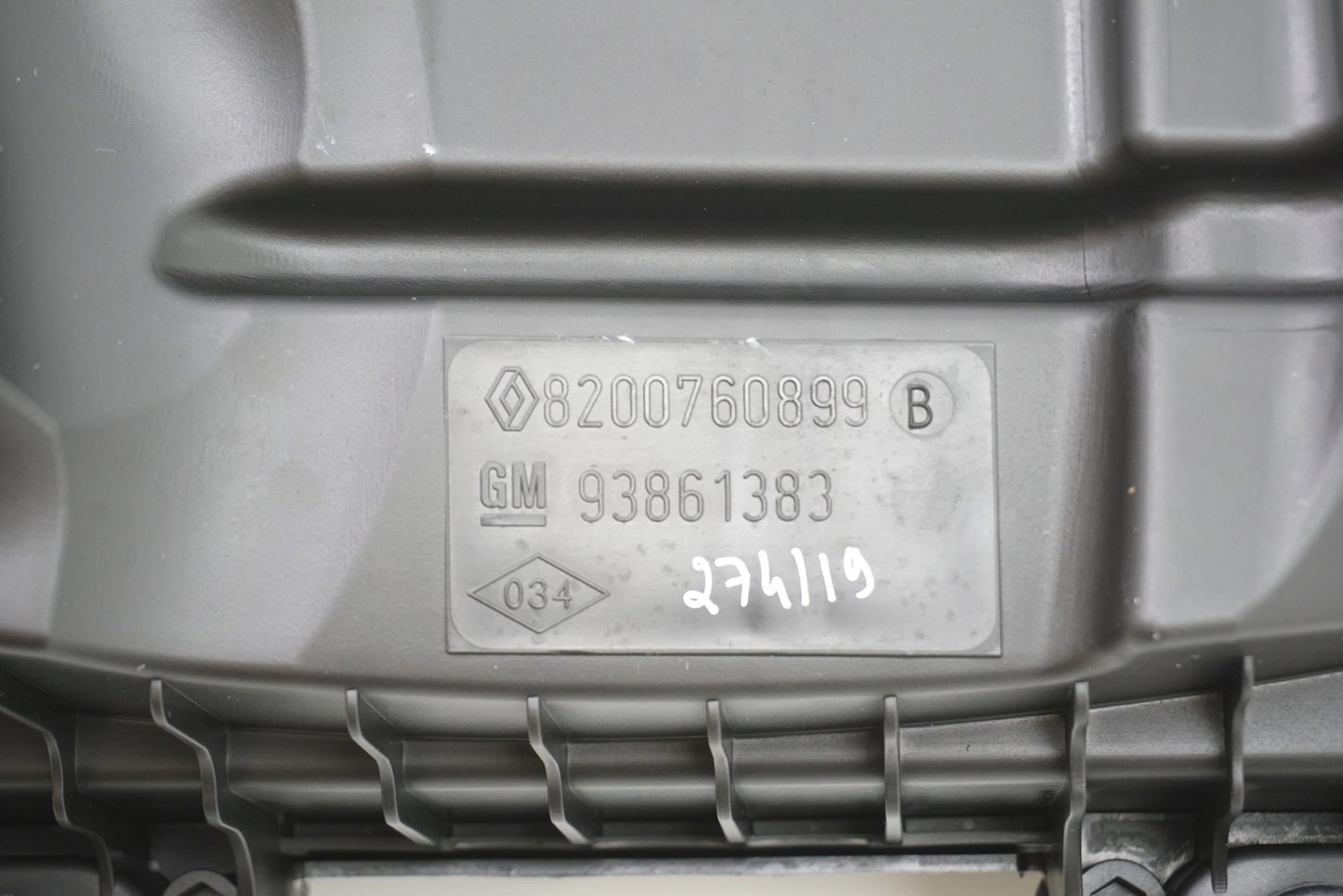Pièce d'origine Boîtier de filtre à air pour Renault Trafic II Opel Vivaro 8200760899