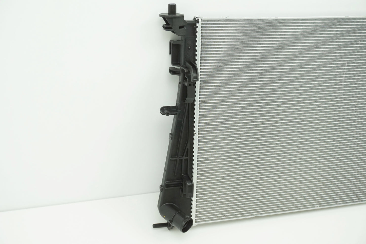 Pièce d'origine Radiateur moteur pour Renault Mégane IV Blue dCi 214102845R