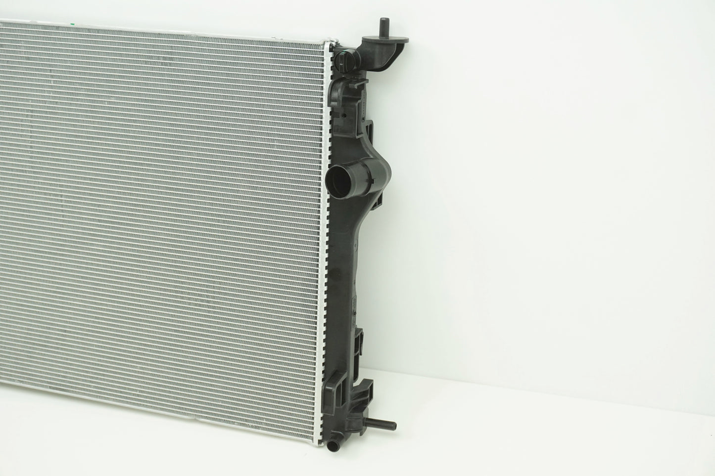Pièce d'origine Radiateur moteur pour Renault Mégane IV Blue dCi 214102845R