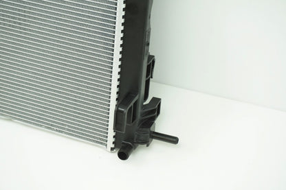 Pièce d'origine Radiateur moteur pour Renault Mégane IV Blue dCi 214102845R