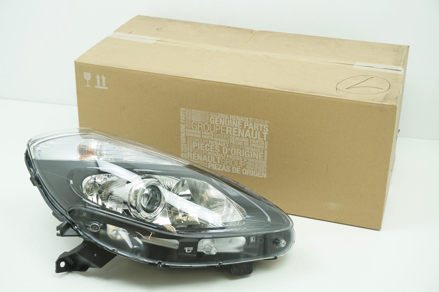 Pièce d'origine Phare droit pour Renault Clio III 260103629R