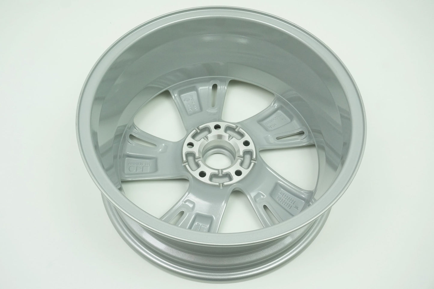 Pièce d'origine Jante 17 pouces pour Renault Mégane III 403006435R