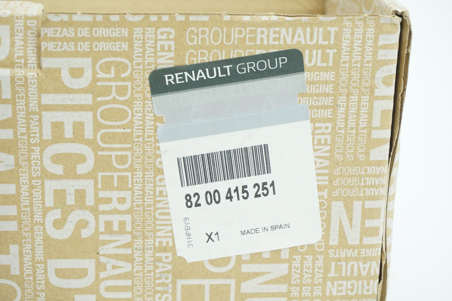Pièce d'origine Feu arrière droit pour Opel Vivaro Renault Trafic II 8200415251