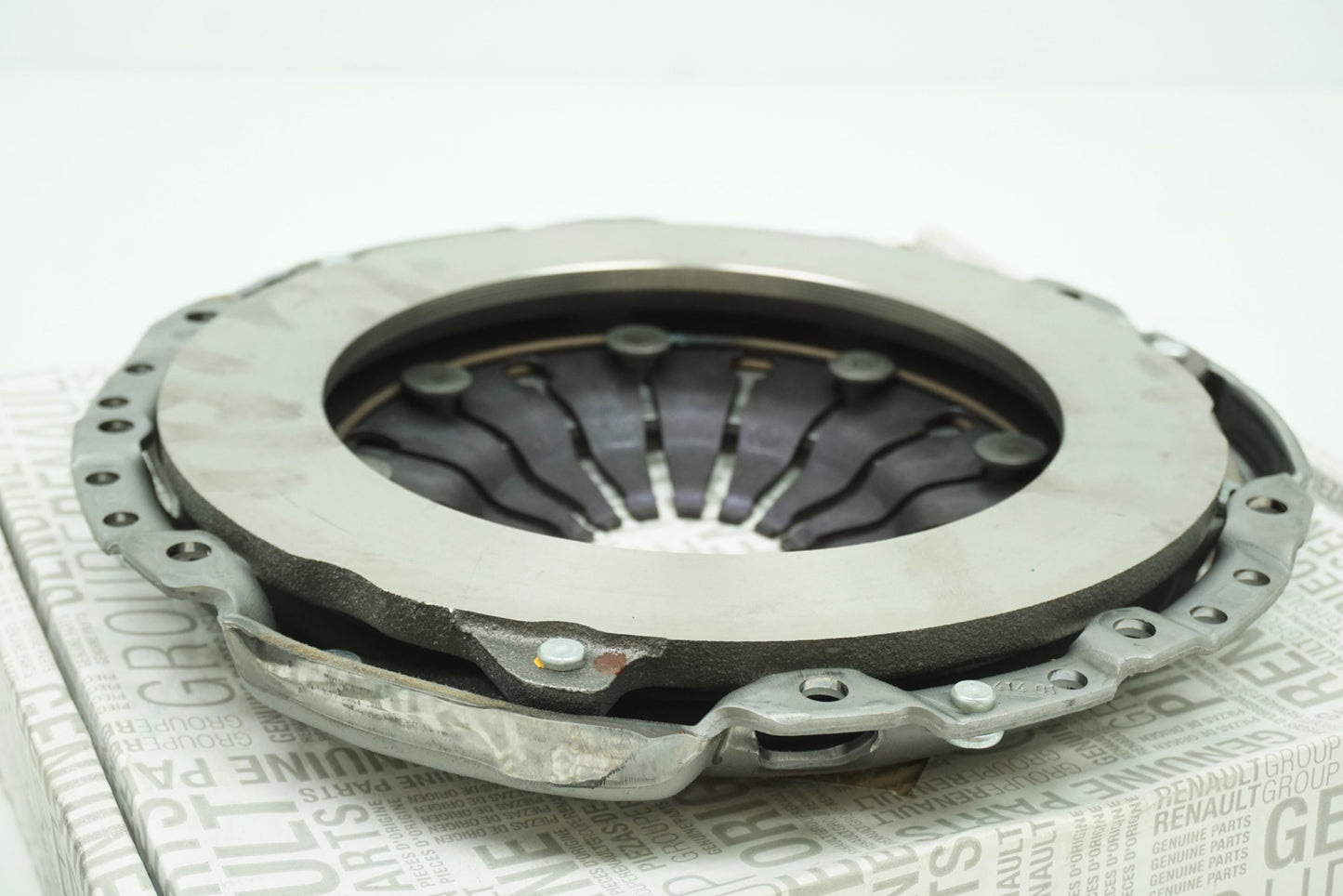 Pièce d'origine Kit d'embrayage pour Renault Trafic II 7711368146