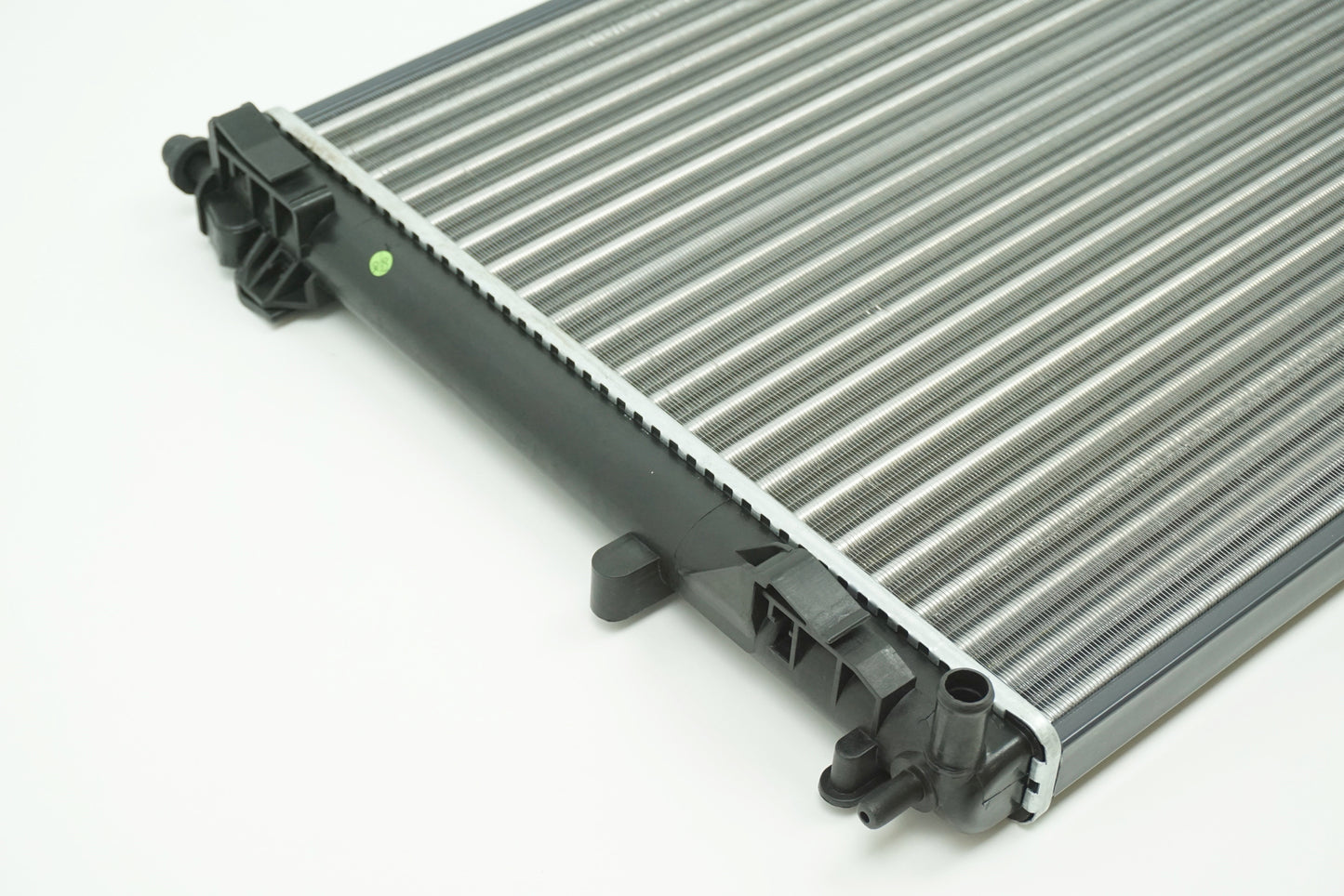 Pièce d'origine Radiateur moteur pour Renault Kangoo Clio II Campus 8660000491