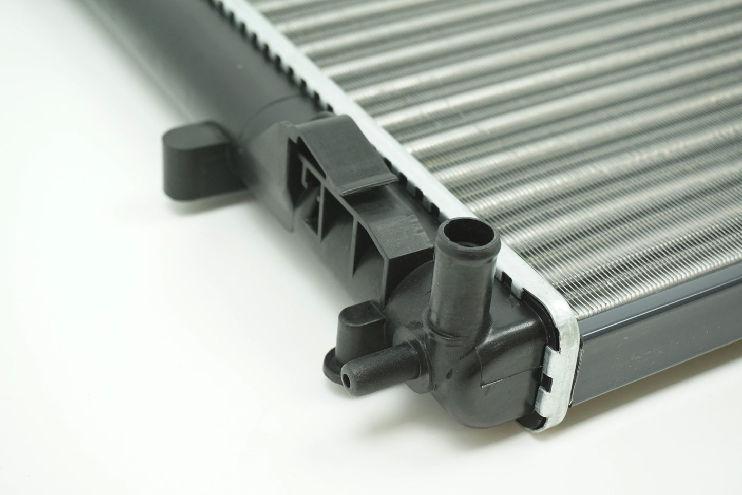 Pièce d'origine Radiateur moteur pour Renault Kangoo Clio II Campus 8660000491