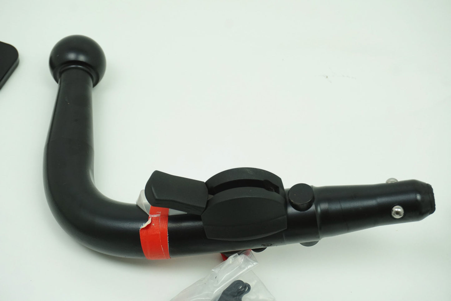 Pièce d'origine Attelage complet pour Renault Clio IV 8201370932