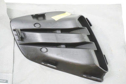 Pièce d'origine Grille de pare-chocs pour Renault Clio V 263312583R