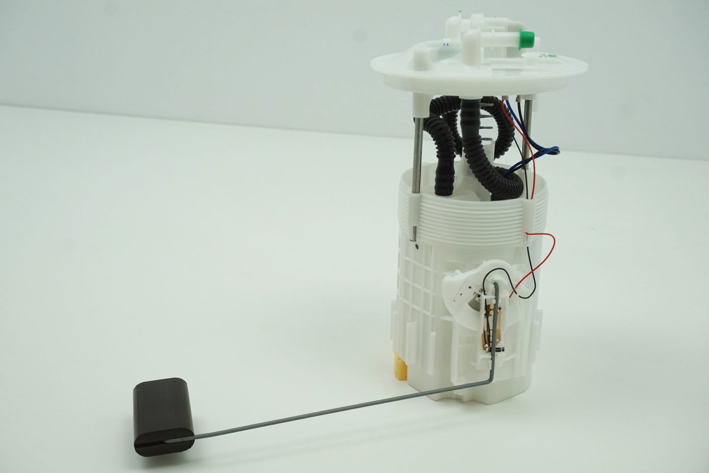 Pièce d'origine Pompe à carburant pour Renault Espace IV 8200037995