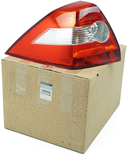 Pièce d'origine Feu arrière gauche pour Renault Megane II Sedan 8200142682