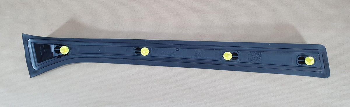 Baguette de montant de porte côté droit pour Opel Zafira B — 13131954 — vue 2