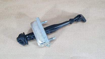 Arrêt de porte avant pour Opel Astra J — 13270665 — vue 2