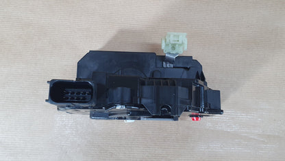 Serrure de porte pour Opel Meriva B — 13432377 — vue 2