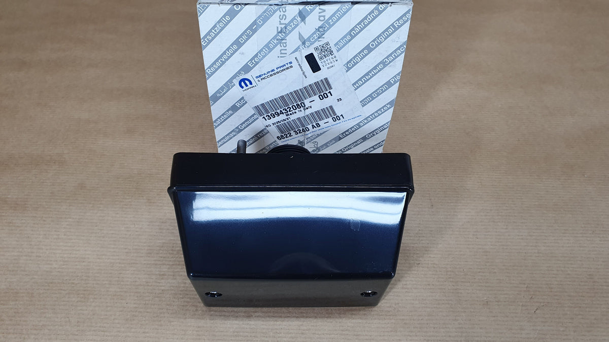 Éclaireur de plaque d’immatriculation pour Fiat Ducato 1.9 D — 1399432080 — vue 1