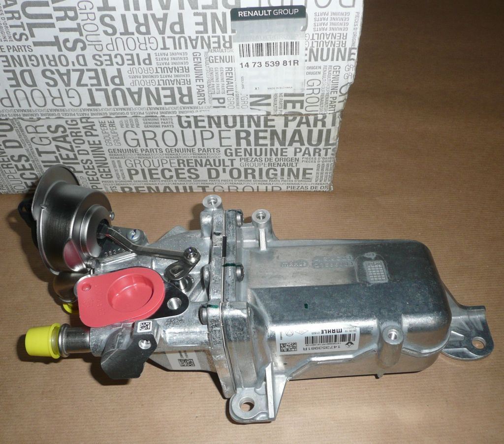 Échangeur thermique d’origine Renault — 2.3DCI 14- BT NP — 147353981R — photographie de la pièce