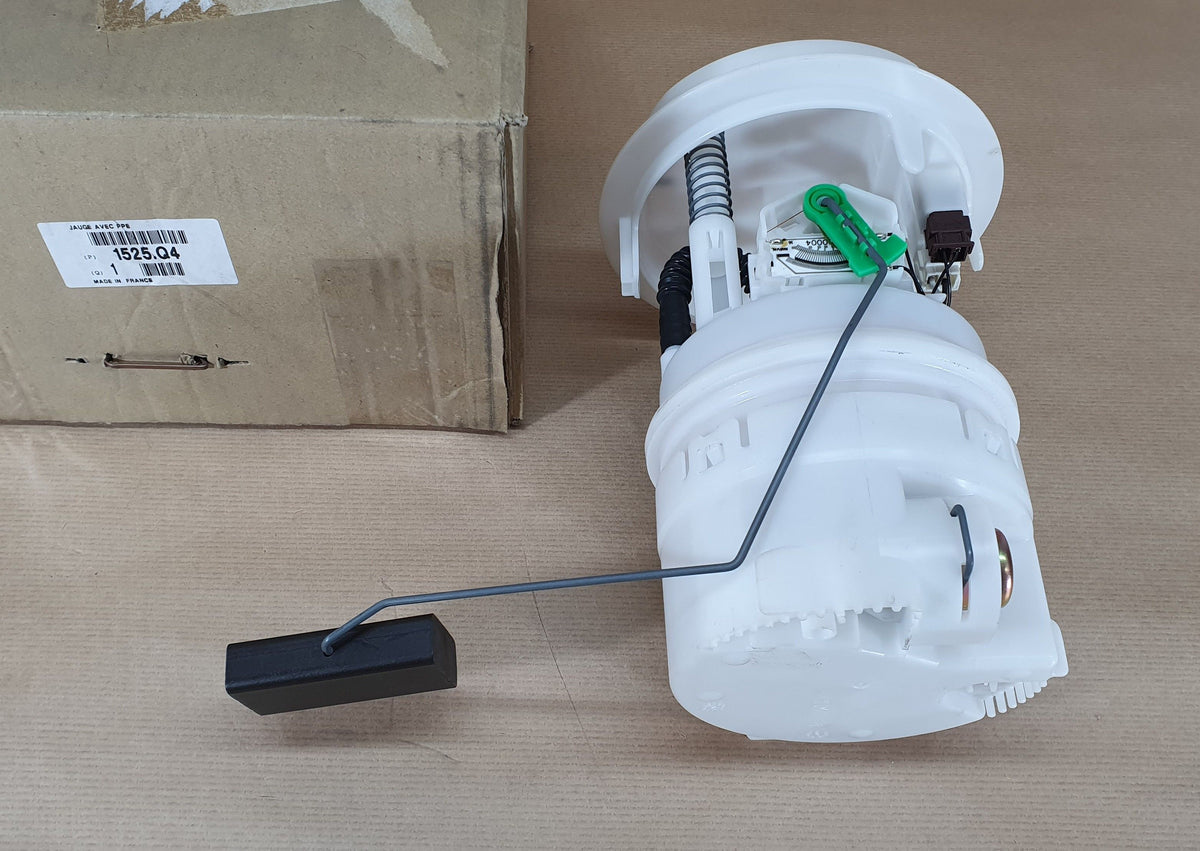 Module de pompe à carburant pour Citroën C4 / C5 / Peugeot 307 1.4 16V — 1525.Q4 — vue 1