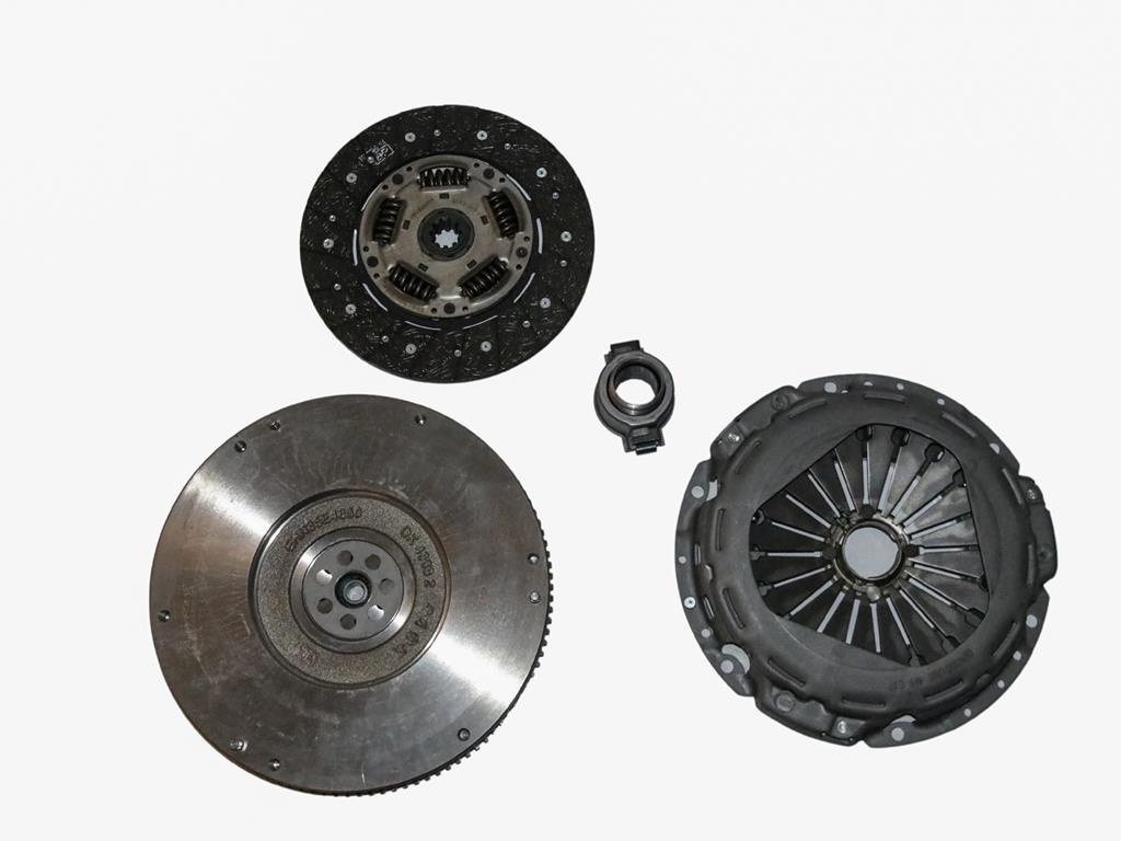 KIT D`EMBRAYAGE IVECO DAILY 06> AVEC PALIER AVEC VOLANT MOTEUR MONOMASSE.