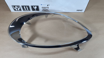Entourage de projecteur côté gauche d’origine pour Alfa Romeo Mito — 156085848 — vue 1