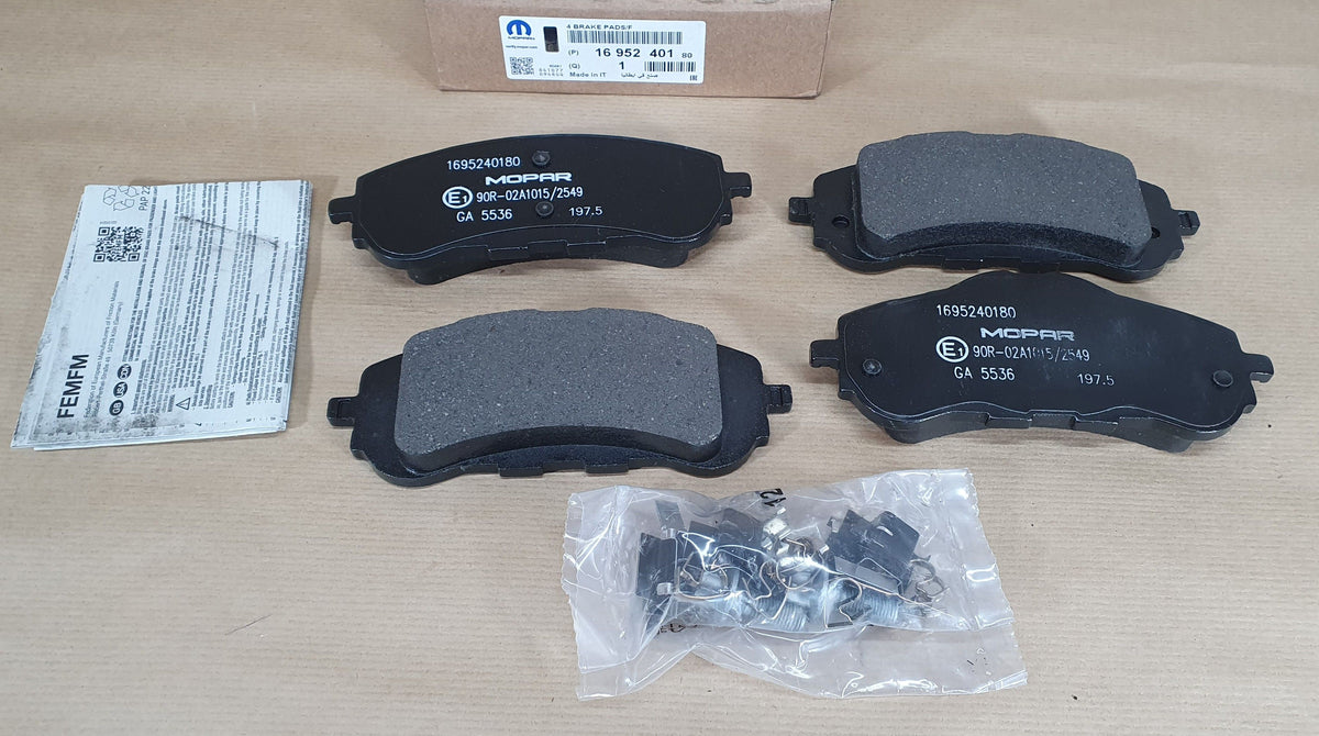 Plaquettes de frein avant d’origine pour Peugeot 308 II Kombi — 1695240180 — vue 2