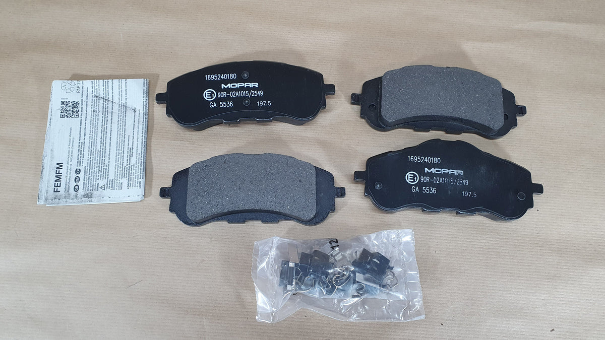 Plaquettes de frein avant d’origine pour Peugeot 308 II Kombi — 1695240180 — vue 3