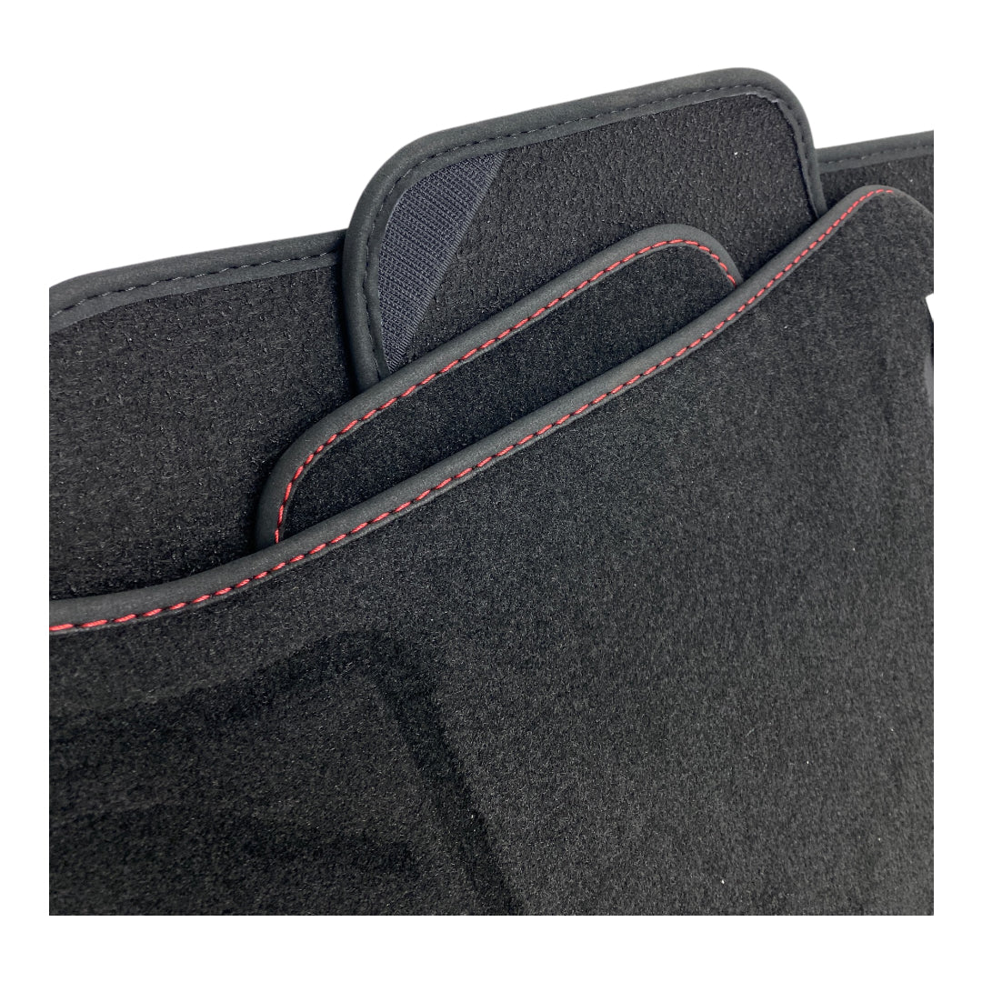 Pièce d'origine Tapis de sol Premium Sport pour Renault Clio IV 8201657950