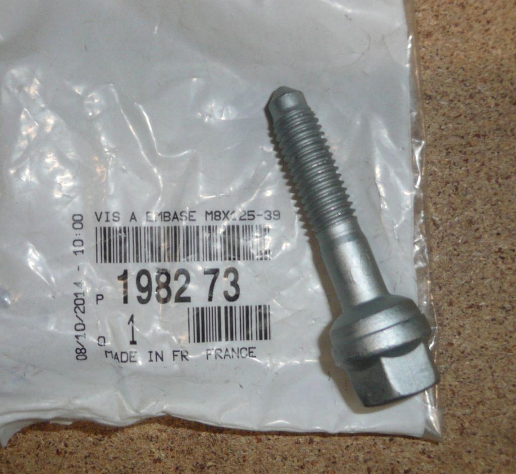 Goujon de fixation d’injecteur d’origine PSA — 2.0HDi — 198273 — photographie de la pièce