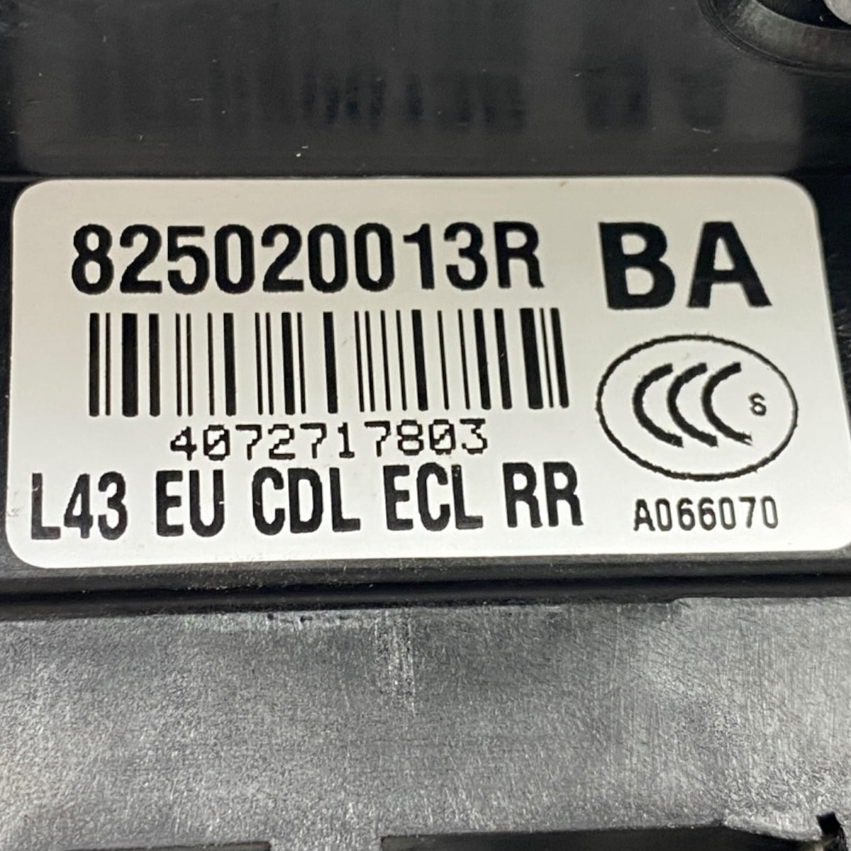 Pièce d'origine Serrure de porte arrière droite pour Renault Latitude 825020013R