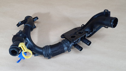 Raccord de circuit de refroidissement d’origine pour Renault Master IV 2.0dCi — 210477021R — vue 2