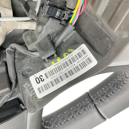 Pièce d'origine Volant cuir pour Renault Trafic III Opel Vivaro B 484006958R