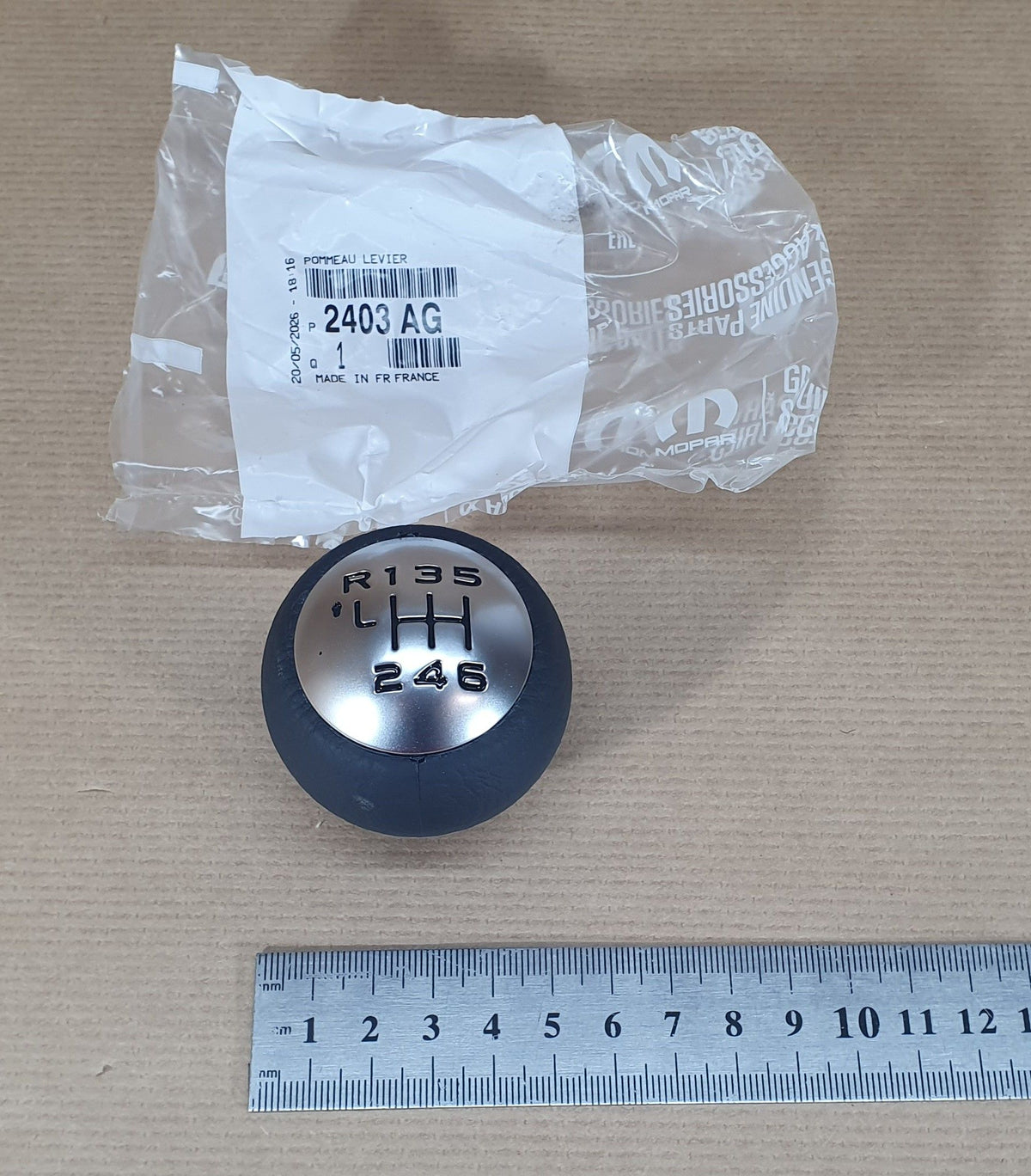 Pommeau de levier de vitesses d’origine pour boîte ML6C à 6 vitesses pour Citroën C3 / Peugeot 307 — 2403.AG — vue 1