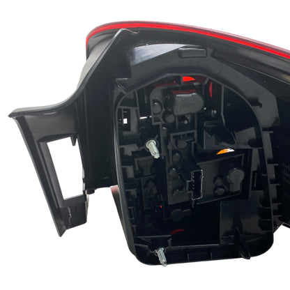 Pièce d'origine Feu arrière gauche pour Renault Laguna III Estate 265550021R