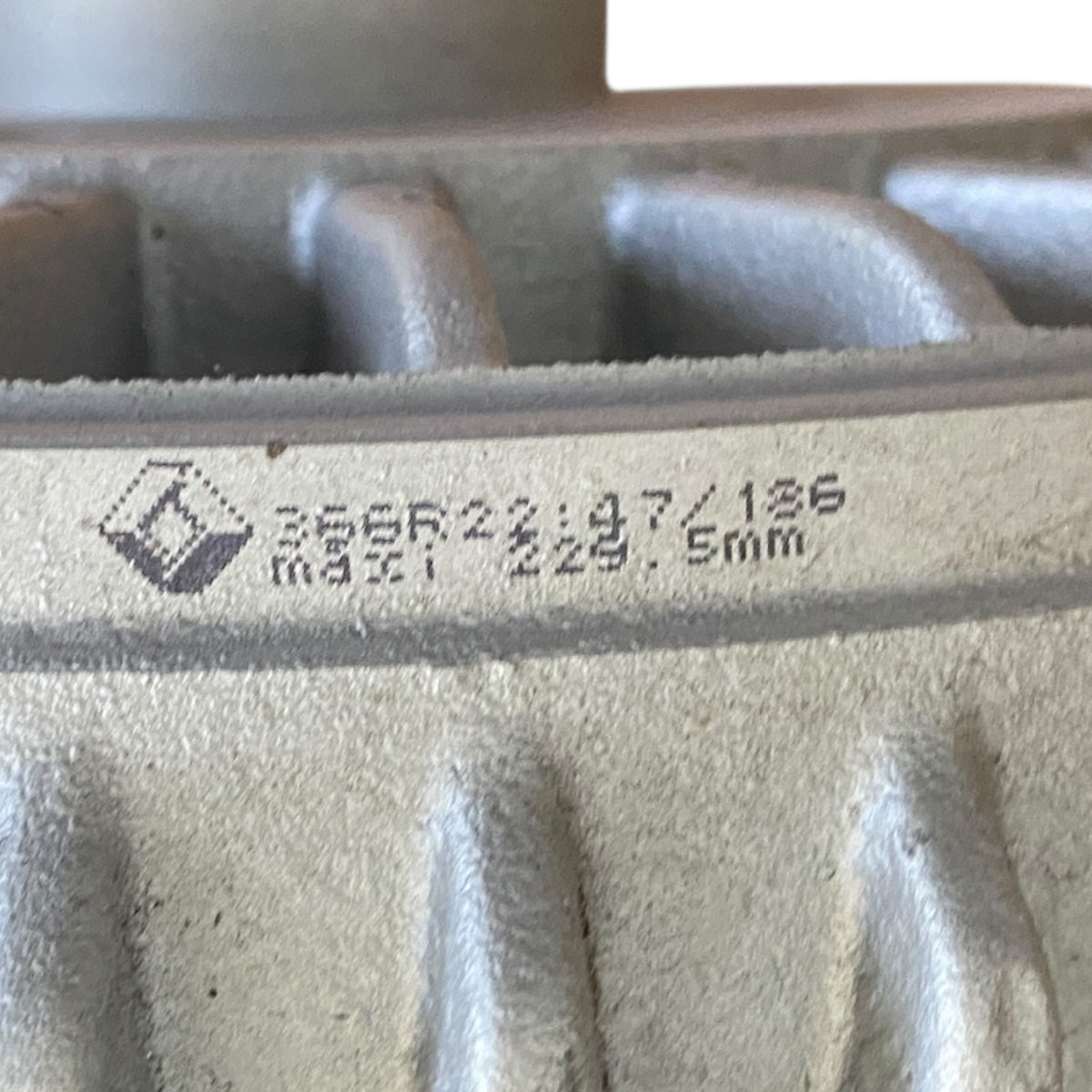 Pièce d'origine train arrière pour Renault Zoe Z.E 430000816R.