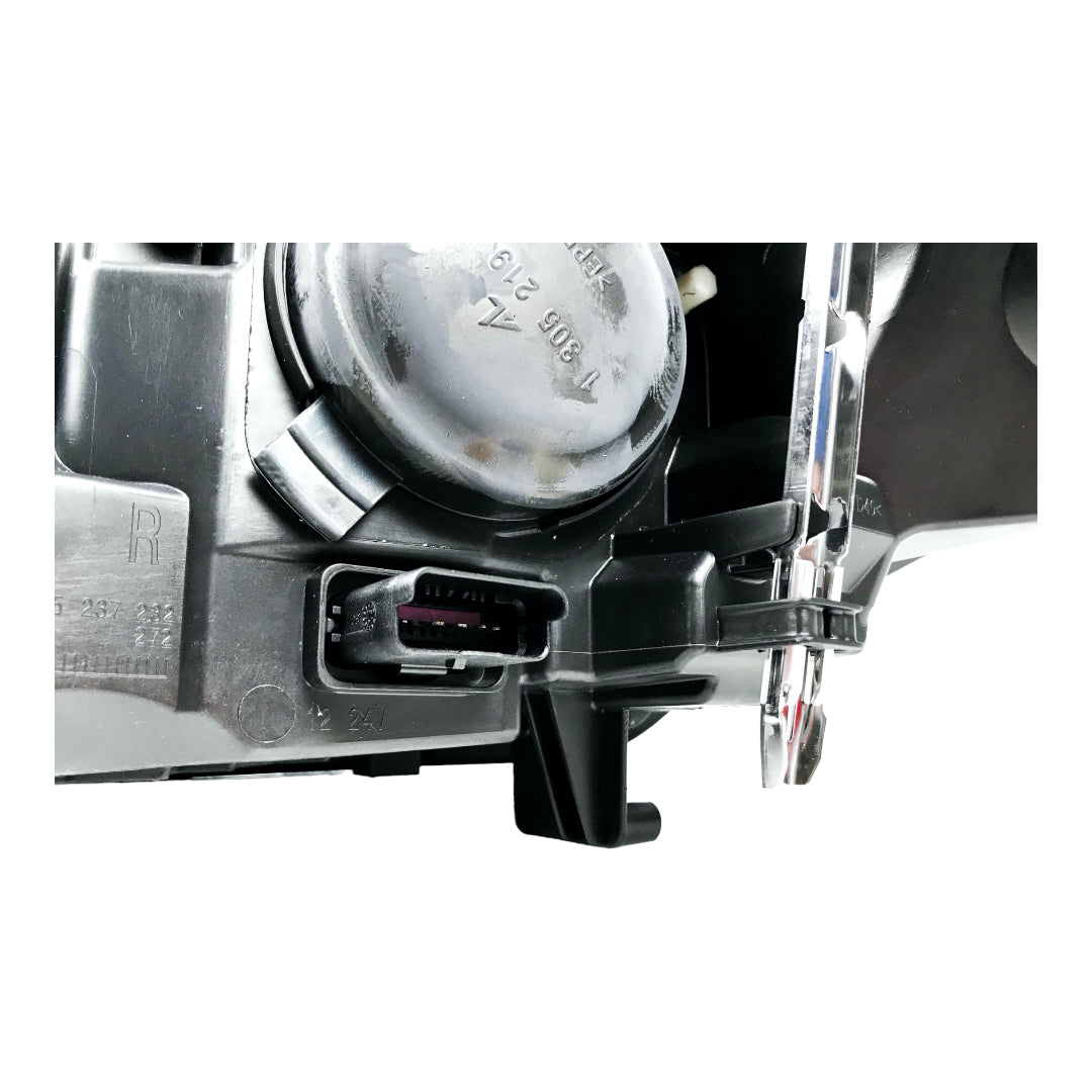 Pièce d'origine Phare droit pour Renault Megane III restylée 260100923R.