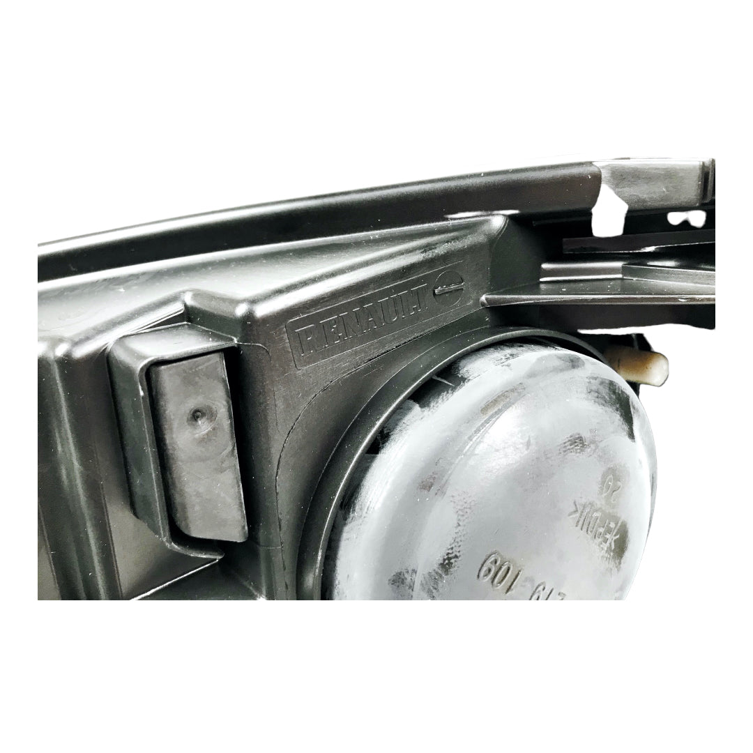 Pièce d'origine Phare droit pour Renault Megane III restylée 260100923R.