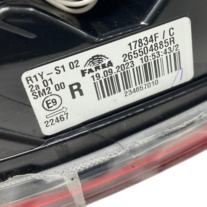 Pièce d'origine Feu arrière droit pour Renault Clio V 265504885R