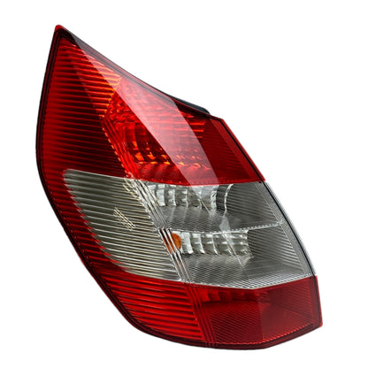 Pièce d'origine Feu arrière gauche pour Renault Scenic II 8200493374