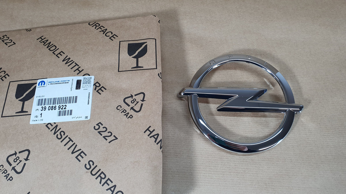 Emblème avant pour Opel Astra K — 39086922 — vue 1