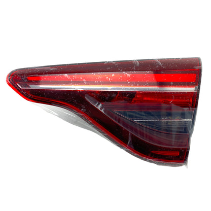 Pièce d'origine Feu arrière droit sur hayon pour Renault Clio V 265504450R