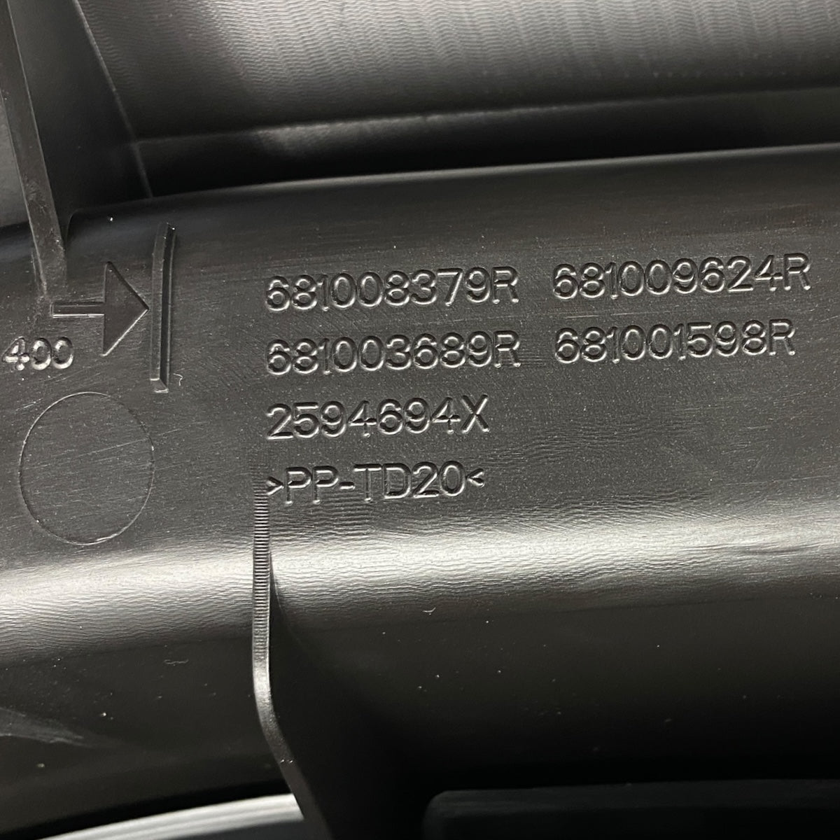 Pièce d'origine Tableau de bord avec console pour Renault Trafic III IV Nissan NV300 2021 681008379R