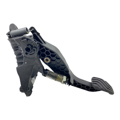 Pièce d'origine Pédale d'embrayage pour Renault Dacia 465037248R