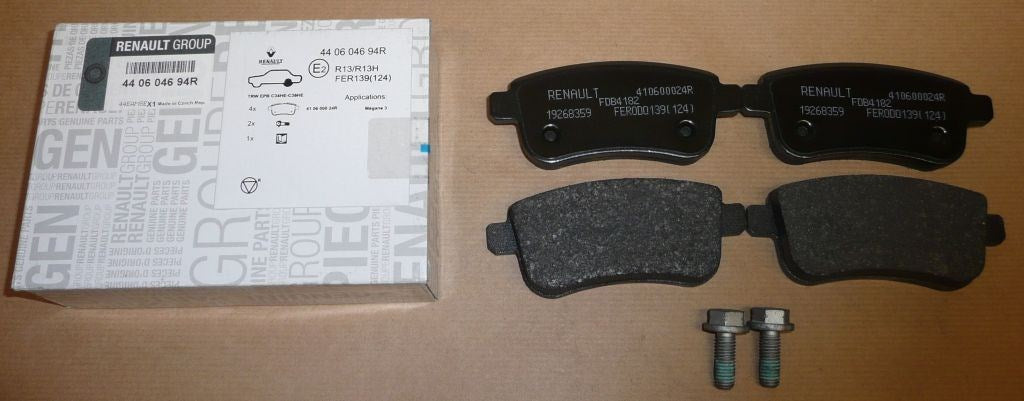 Plaquettes de frein d’origine Renault — Mégane III 08- arrière — 440604694R — photographie de la pièce d’origine