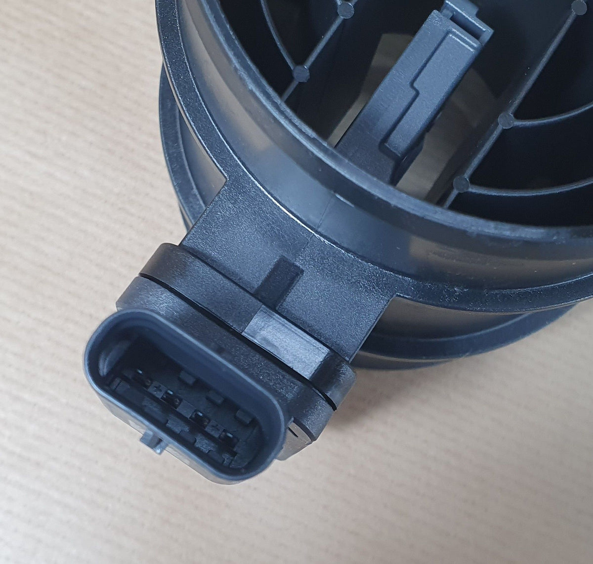 Débitmètre d’air d’origine pour Fiat Ducato 2.3 — 46344920 — vue 4