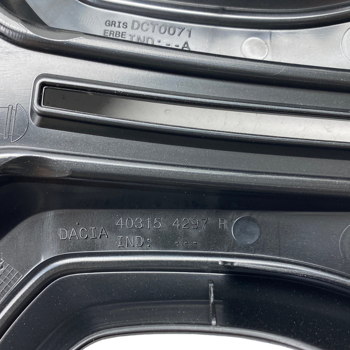 Pièce d'origine Enjoliveur 16 pouces pour Dacia Sandero III Logan II Lodgy 403152887R