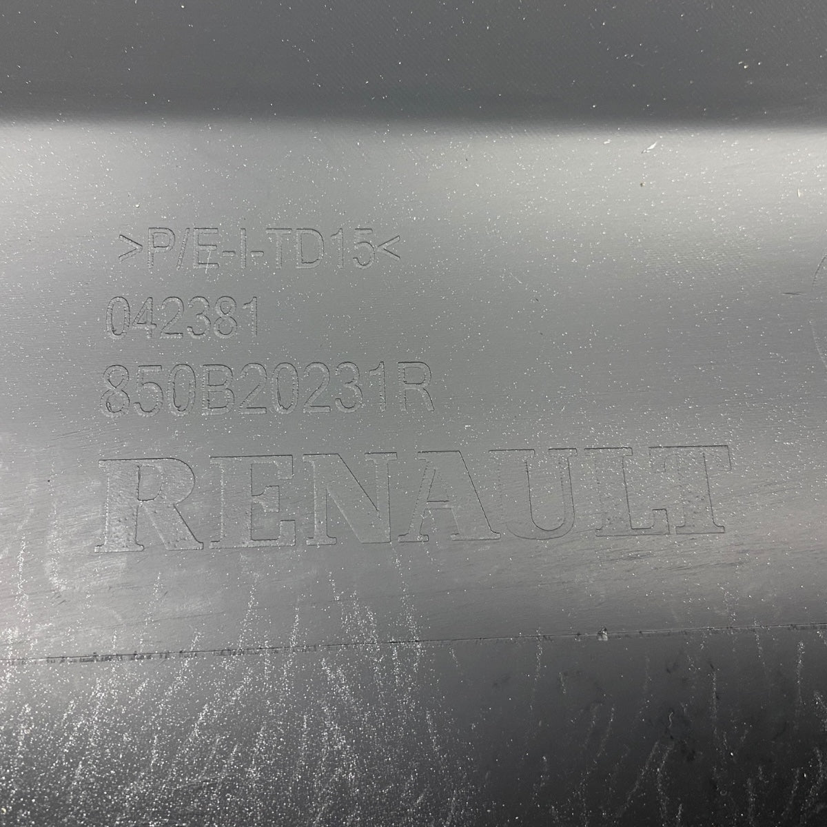 Pièce d'origine spoiler diffuseur de pare-chocs arrière pour Renault Captur I 850B20215R.